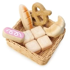 Holzkorb Mit Backwaren Bread Basket Tender Leaf Toys Brot Und Brötchen